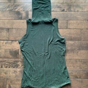 Kit and Ace Technical Cashmere Sleeveless Turtleneck top